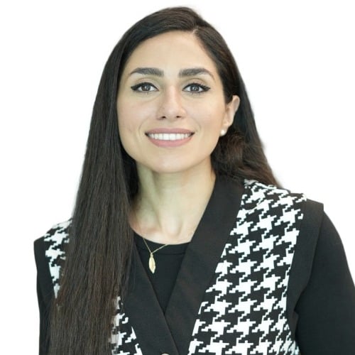 زينب العقابي